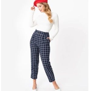 Retro style, navy, wide windowpane, check Capri pants – small